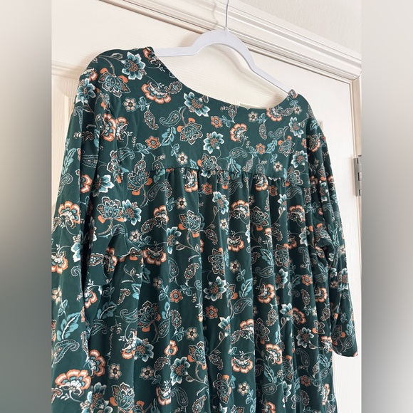 J. Jill Dark Green Floral Paisley A-line Tunic with 3/4 sleeves - Picture 5 of 9